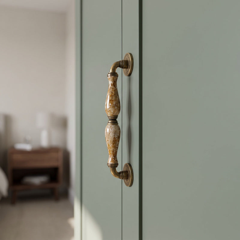 Wardrobe Handle Sizes Explained: 96 mm to 1,000 mm, and Which One Your Shutters Need