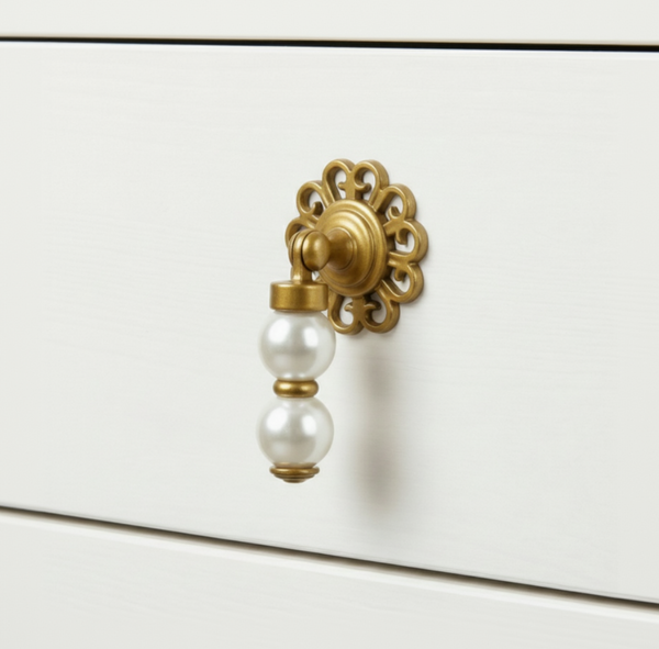 Meridian Oval Globe Knob
