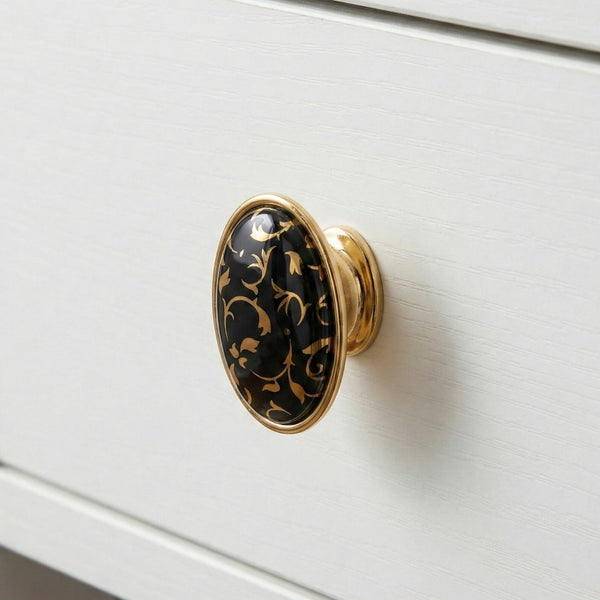 Gilt Disc Dome Knob