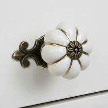 Duo Elongated Knob – Ceramic Knob — view 3