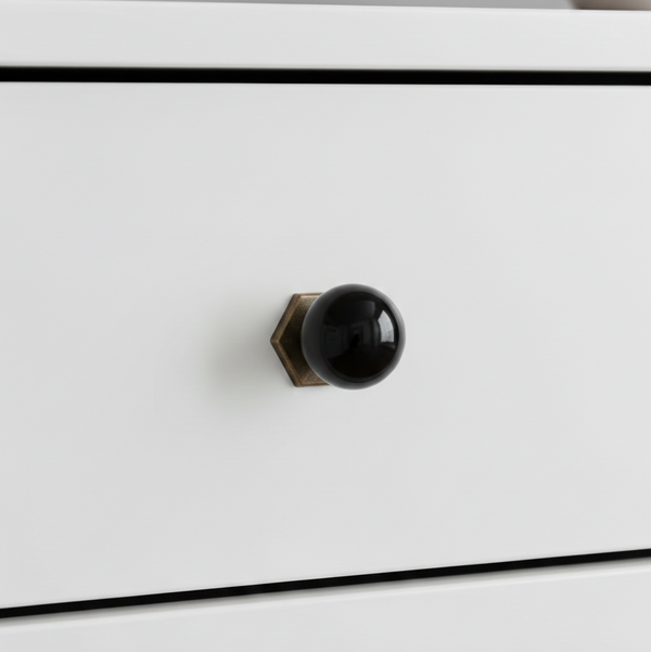Vivid Globe Knob in Matte Black