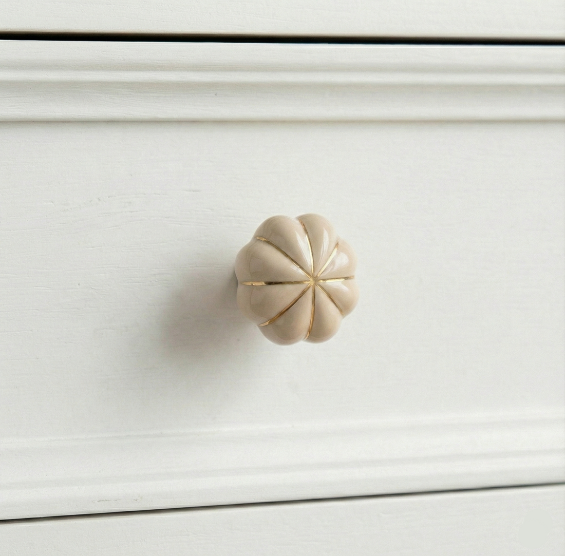 Blossom Petite Pumpkin Knob – Ceramic Knob
