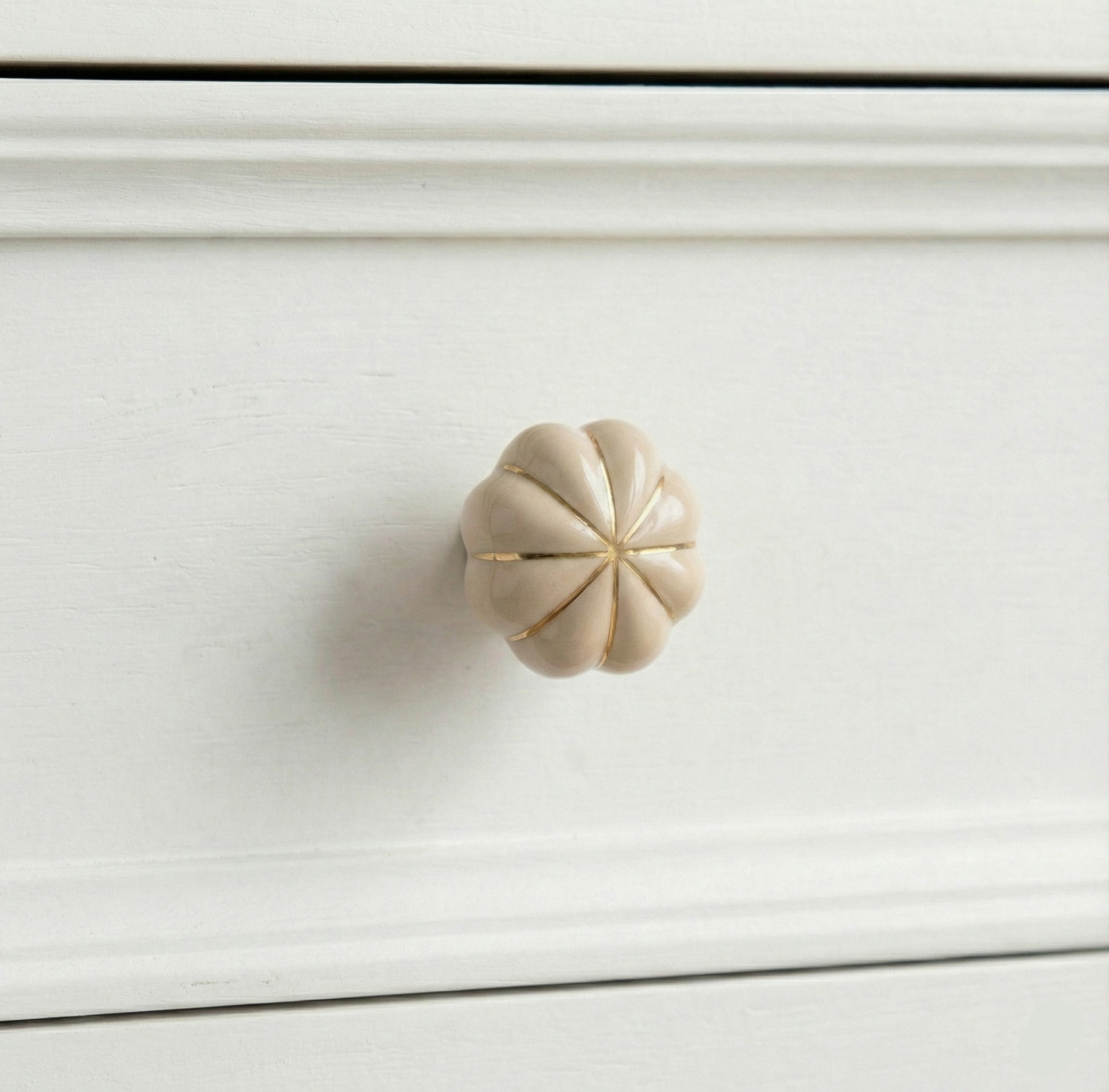 Blossom Petite Pumpkin Knob – Ceramic Knob