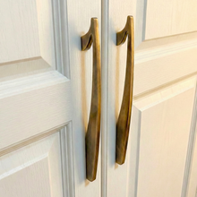 Apex Slim Wardrobe Handle – Aluminium wardrobe handles — view 2