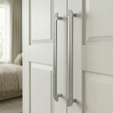 Forma Classic Bar Handle – Zinc drawer handle — view 3