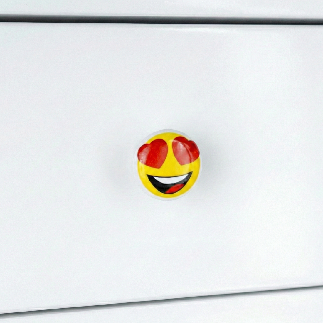 Heart-Eyes Artisan Knob – Ceramic Knob