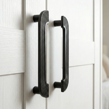 Forma Classic Bar Handle – Zinc drawer handle — view 2