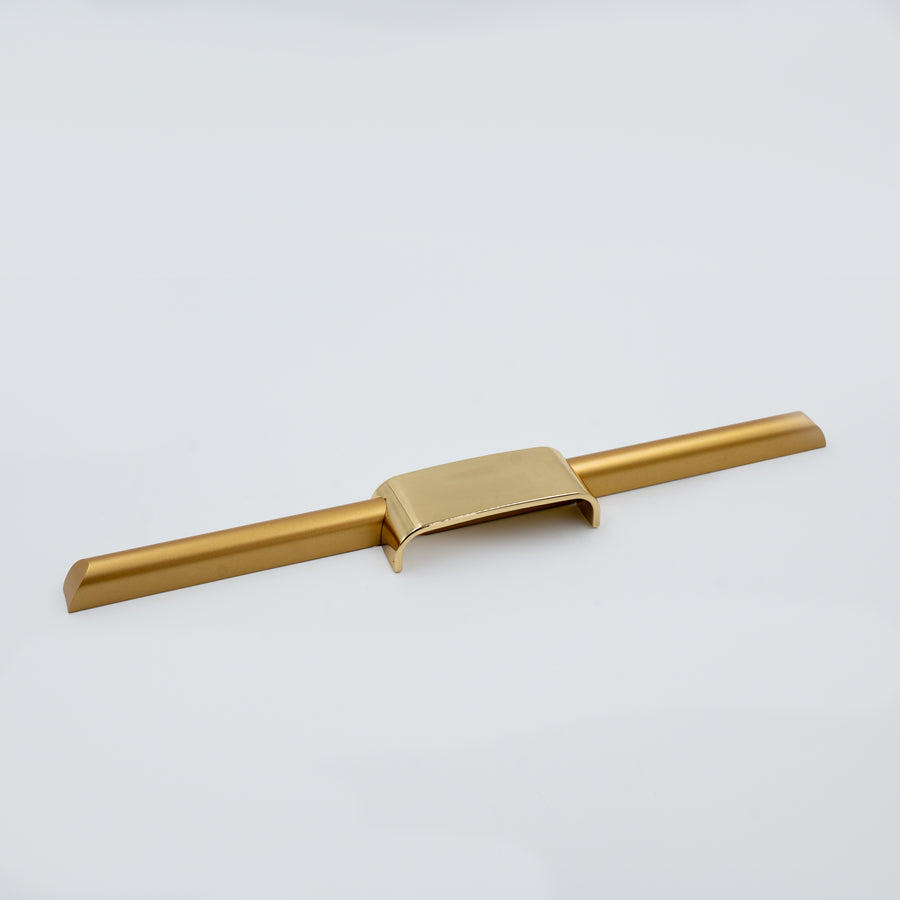 Bold Groove Long Handle in Matte Gold – aluminium long handle
