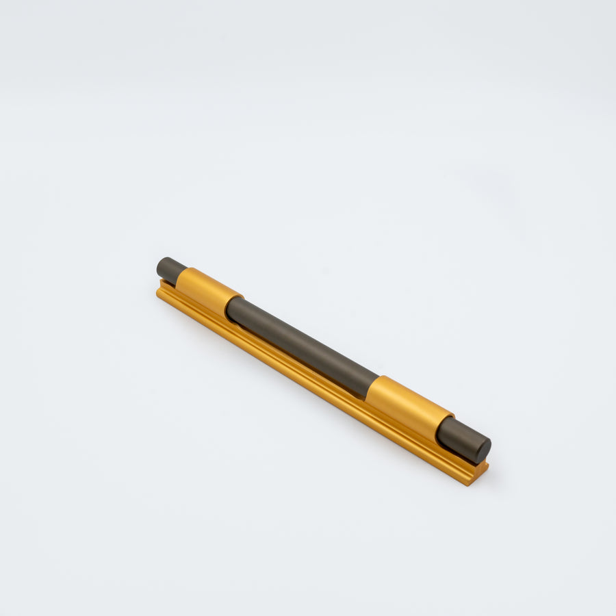 VT-23 in Matte Gold (Grey) – cabinet handle