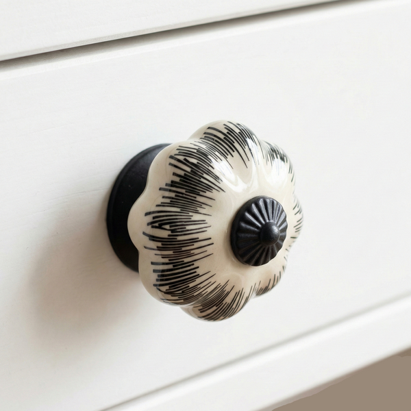 Porcelain Squat Pumpkin Knob