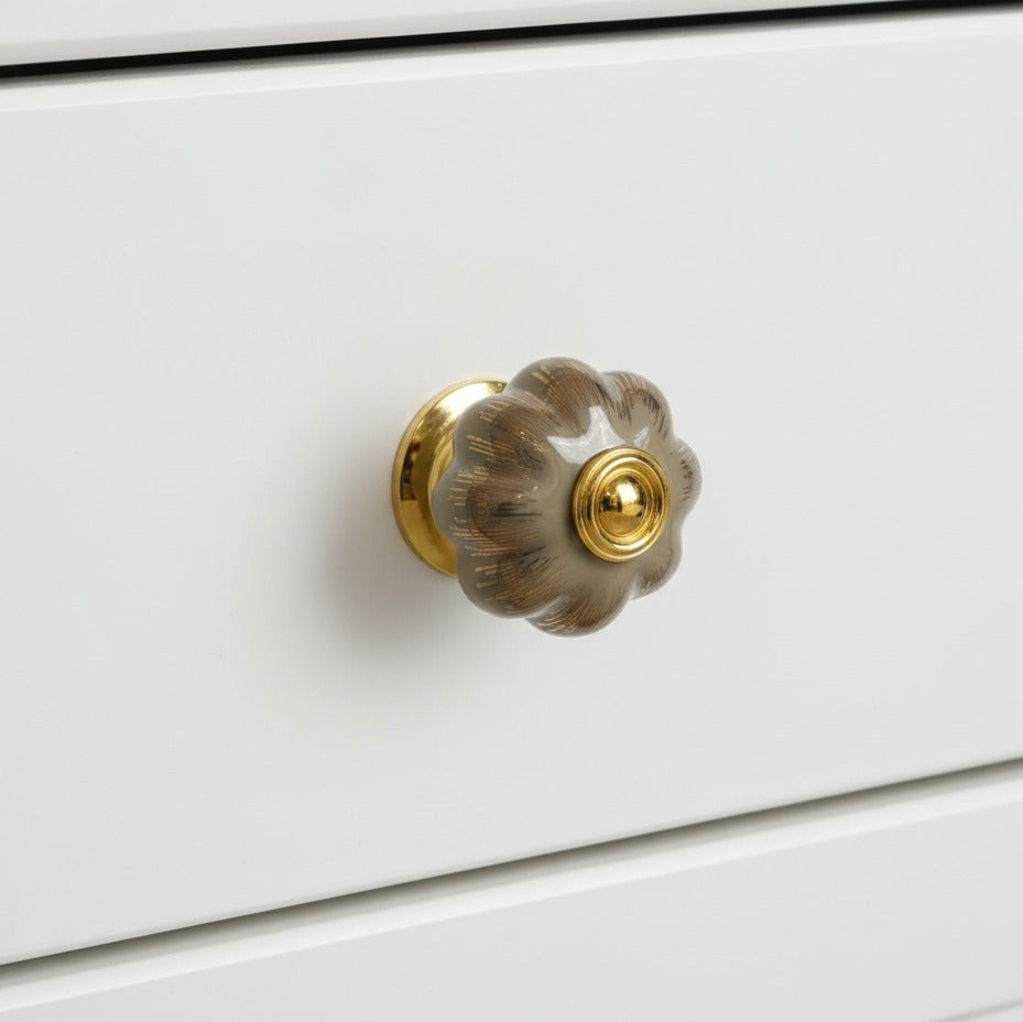 Matte Squat Pumpkin Knob – Ceramic Knob