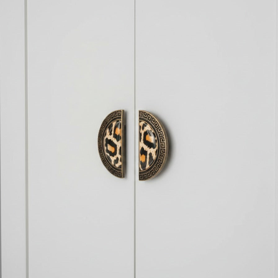 Savanna Arc Cup Pull – Ceramic drawer handle