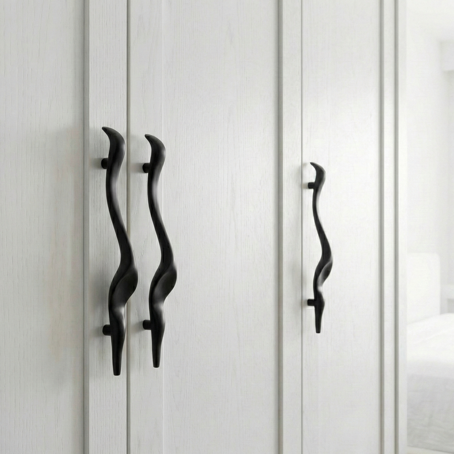 Signature Slim Brass Door Handle – Brass handles — view 2