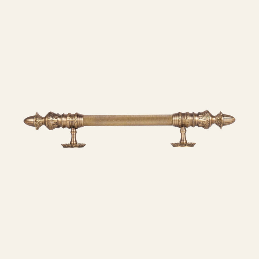 Begonya solid brass pull handle, full length profile