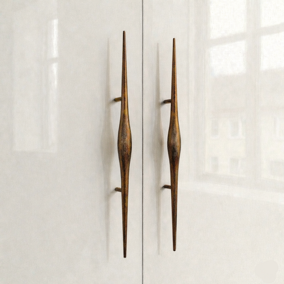 Bentley Prestige Linear Handle in Sedef Bronze – aluminium wardrobe handle