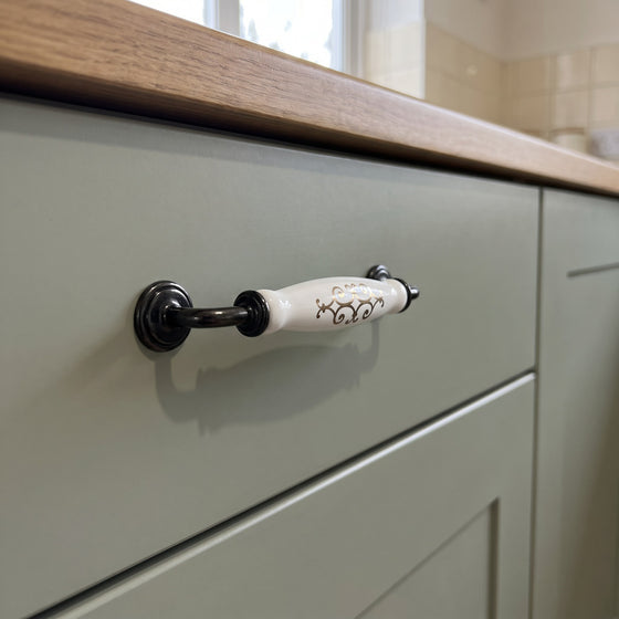 Siena Slim Oval Handle, 160mm, fitted on a kitchen drawer