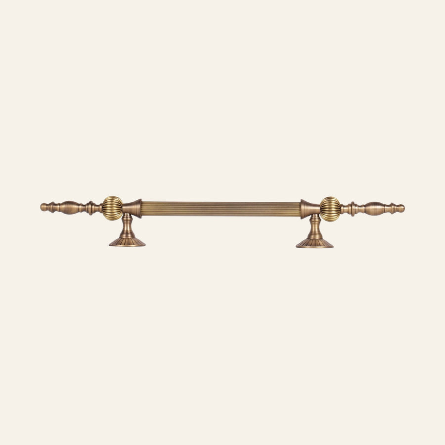 Cilo solid brass pull handle, full length profile
