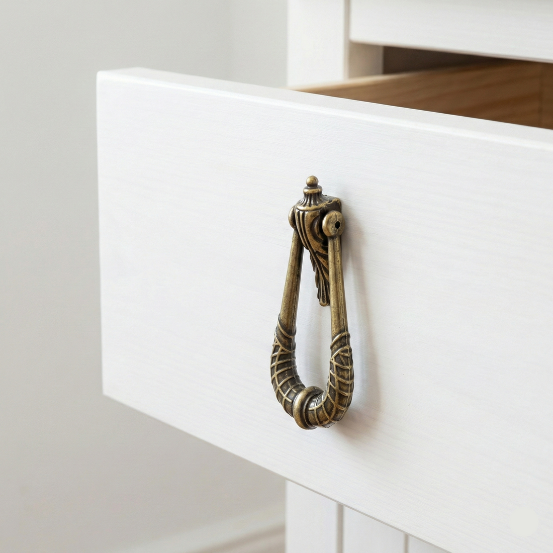 Minoan Ornate Drop Pull – Zinc drop handle
