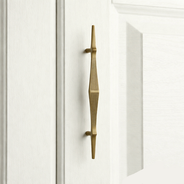 Legend Slim Linear Handle in Antique Brass