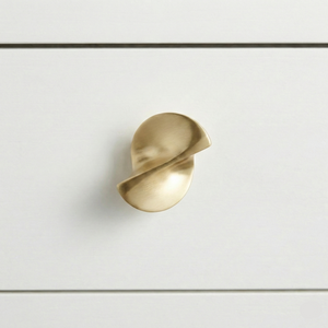 MATTE GOLD