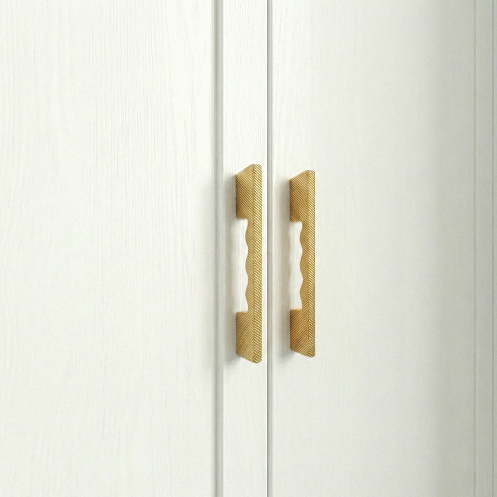 Ridge Slim Linear Handle – Aluminium Long handles