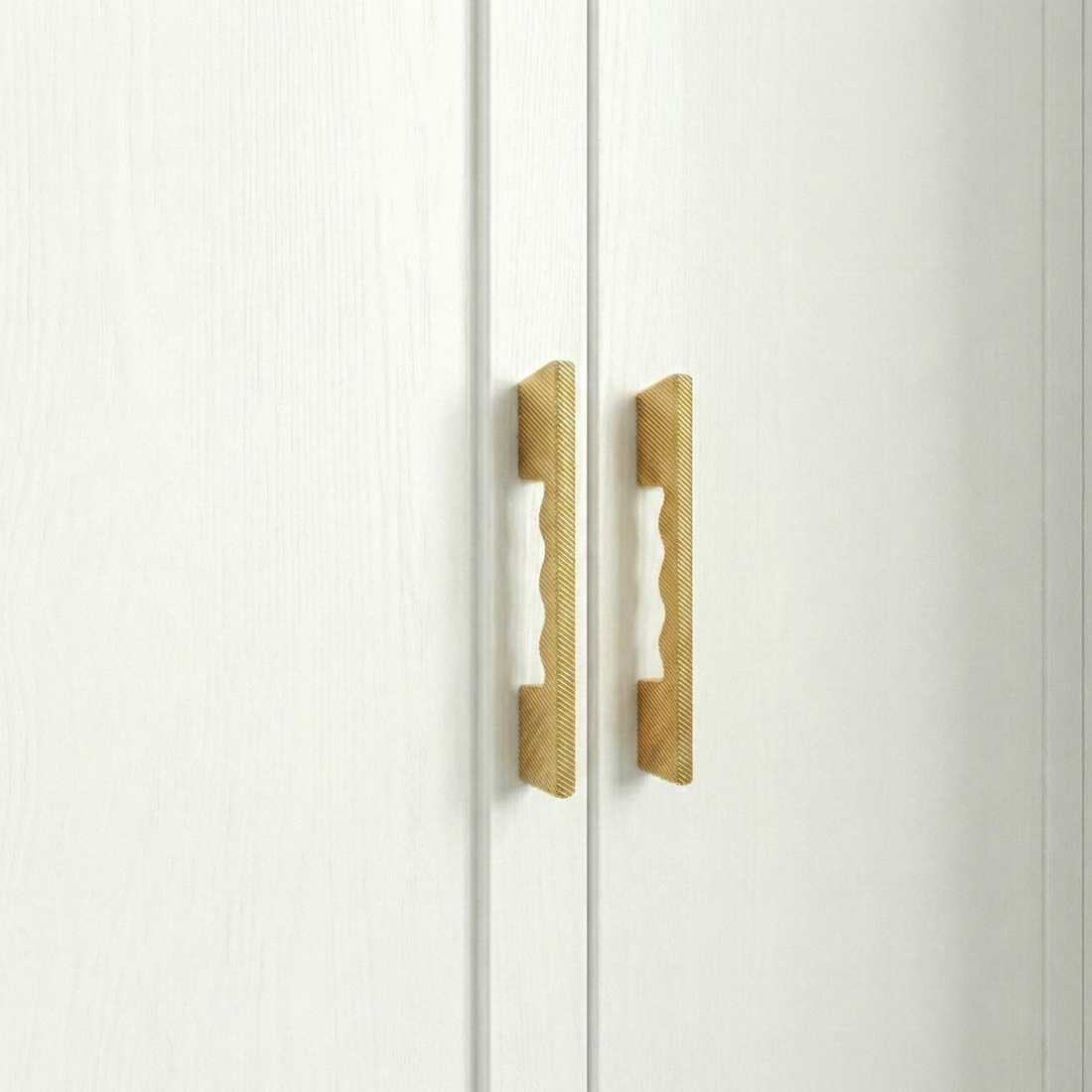 Ridge Slim Linear Handle – Aluminium Long handles