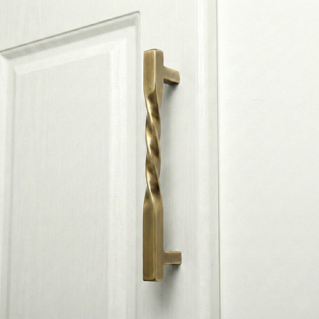 Twig Sculptural Brass Door Handle – Brass handles